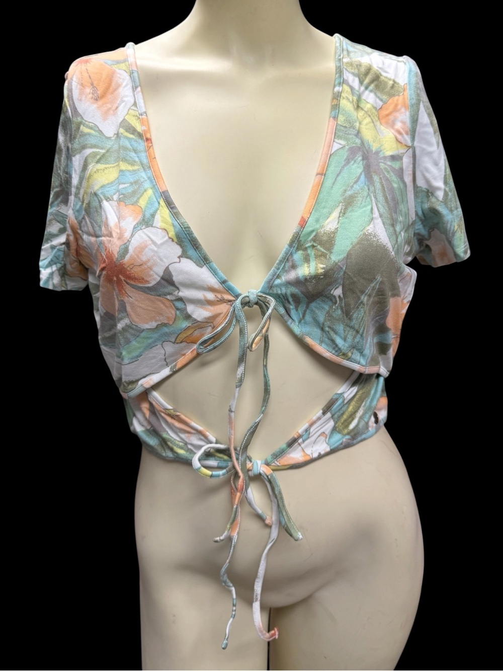 Volcom Womens size medium Reversible crop top Shirt Double Tie Peach Floral $45